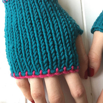 Bronnie Fingerless mitts