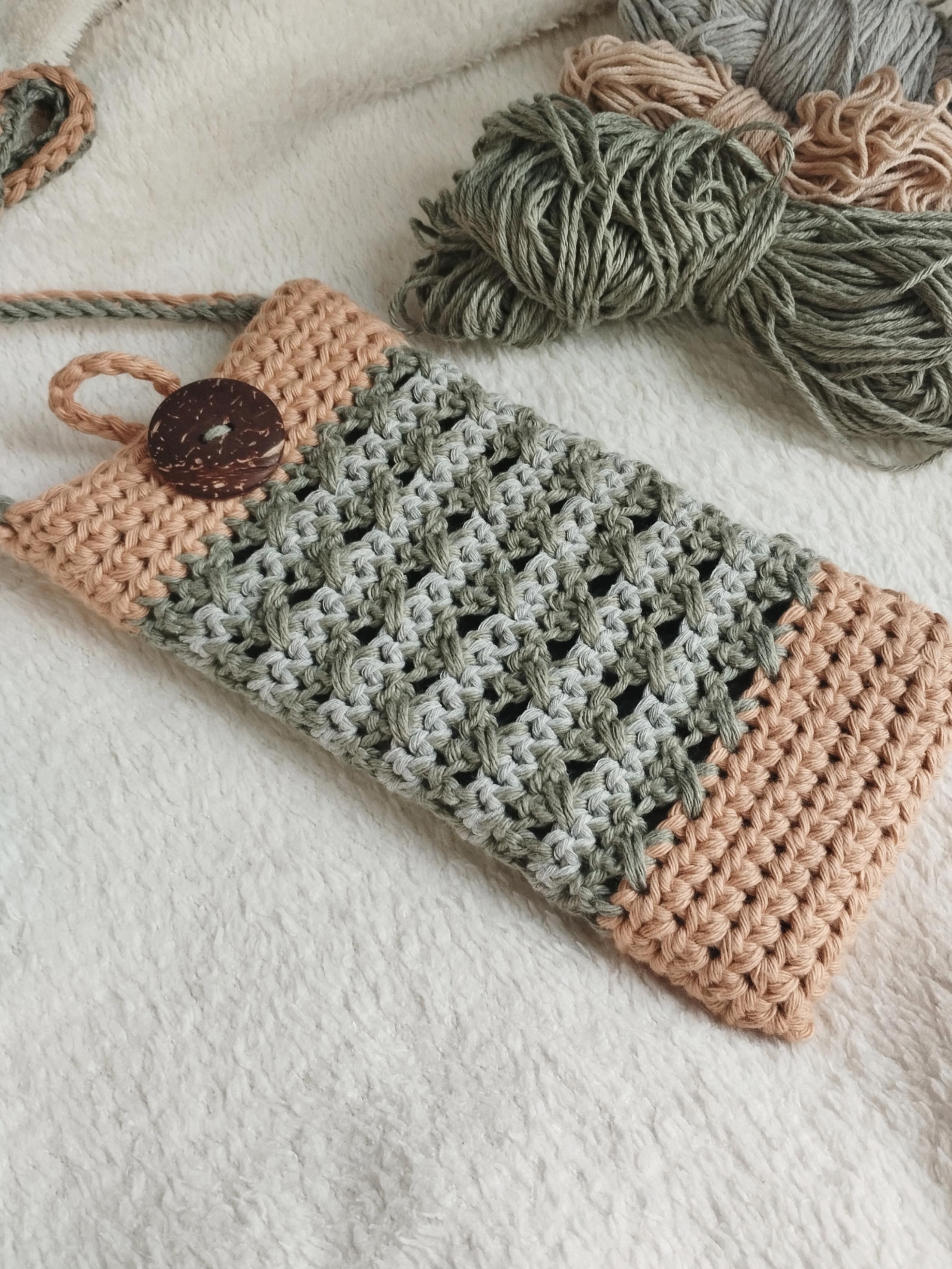Paros Mobile Pouch