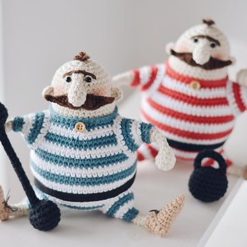 Amigurumi Doll Two Strongmen