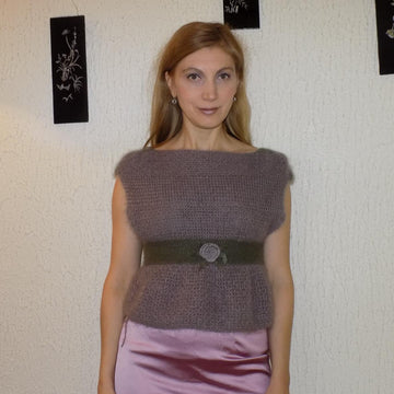 Empire Style Sleeveless Sweater (Top) with Felt Flower