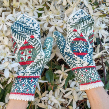 Merry Christmas Tree Mittens