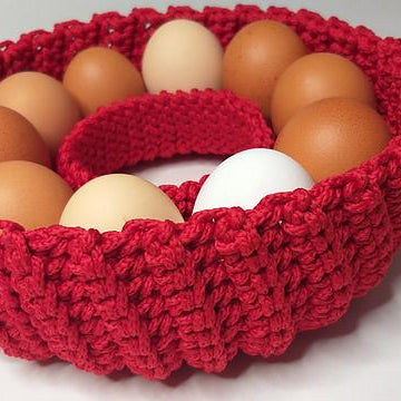 Crochet Easter basket for eggs pattern