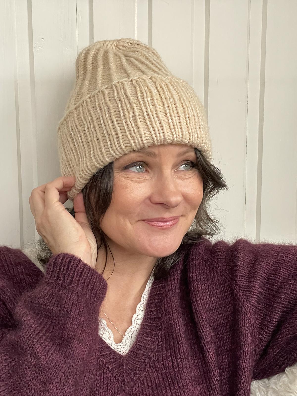 Twist Bloom Hat