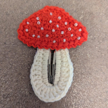Mushroom Hair Clip English-US