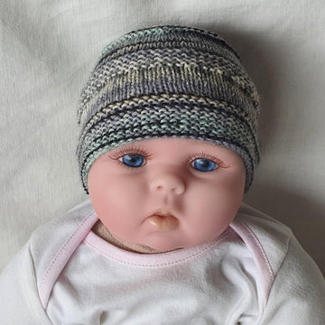 Paisley - Babies 4ply stocking and garter stitch beanie