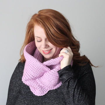 Crochet Twisted Cowl