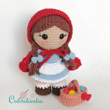 Little Red Riding Hood amigurumi doll - crochet pattern by Crochelandia
