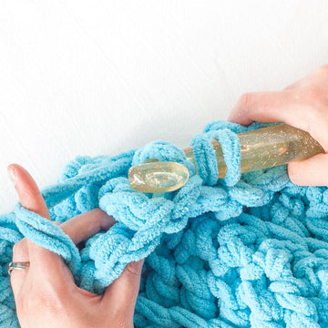 Braids and Twists Chunky Throw