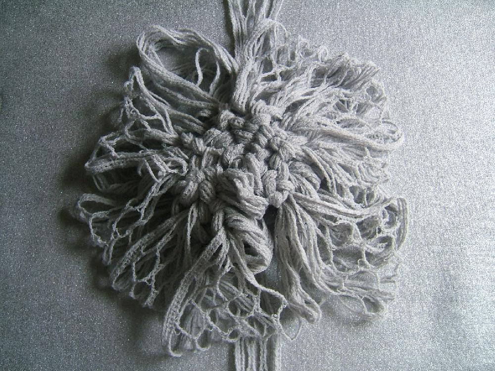 "Snow Queen" Parcel Flower Bomb