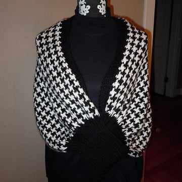 A Houndstooth Wrap About Town