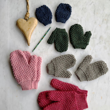 Herringbone Moss Mittens