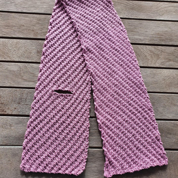 Norah - Keyhole textured stitch Neck Scarf