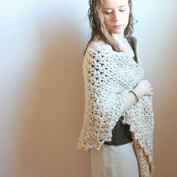 C04 Ruffled Shawl