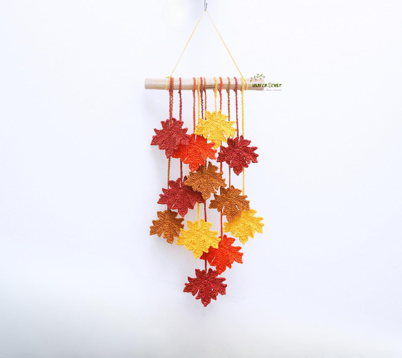Maple leaf wall hanging