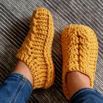 Cozy crochet slippers socks for adults and kids pattern S26