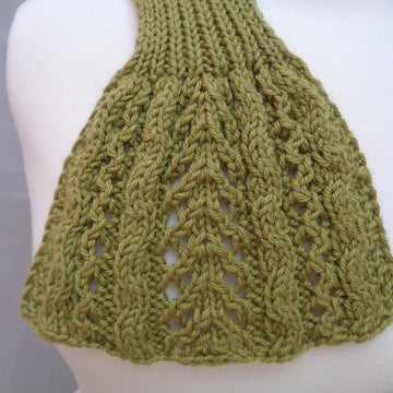 Peridot Keyhole Scarf