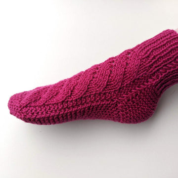 Two Needles Seamless Lace Socks