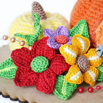 Crochet pumpkin and mice. Harvest ornament. Farmhouse decor