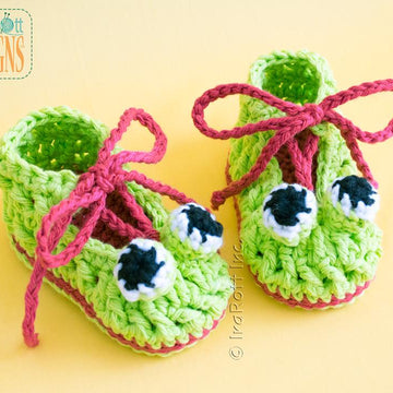 Crazy Eyes Frog Booties