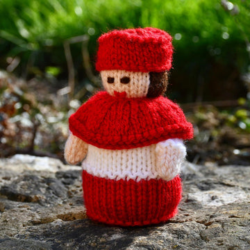 Tudor Cardinal Doll Knitting Pattern - Toy Knitting Pattern