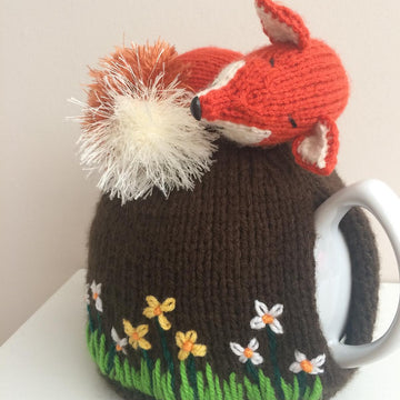Fox tea cosy