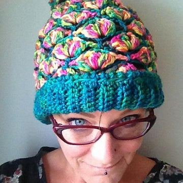 Flower bed hat