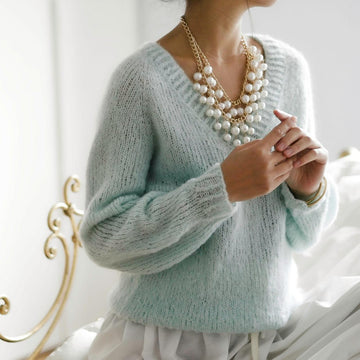 CP05 V-neck