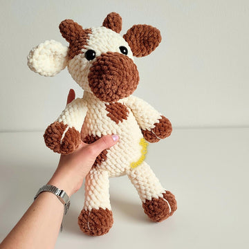 Snowdrop, the Cow/Schneeglöckchen, die Kuh