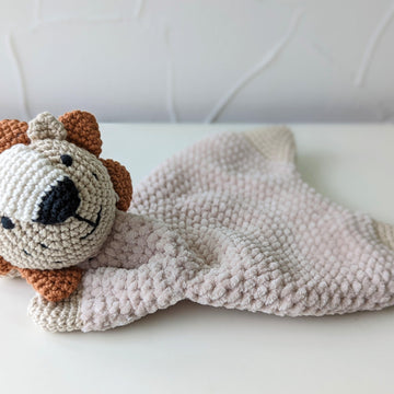 Cuddly Lion Comforter