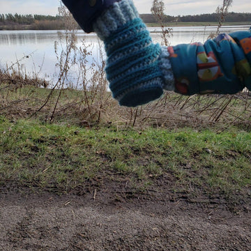 Mini and Me Mitten