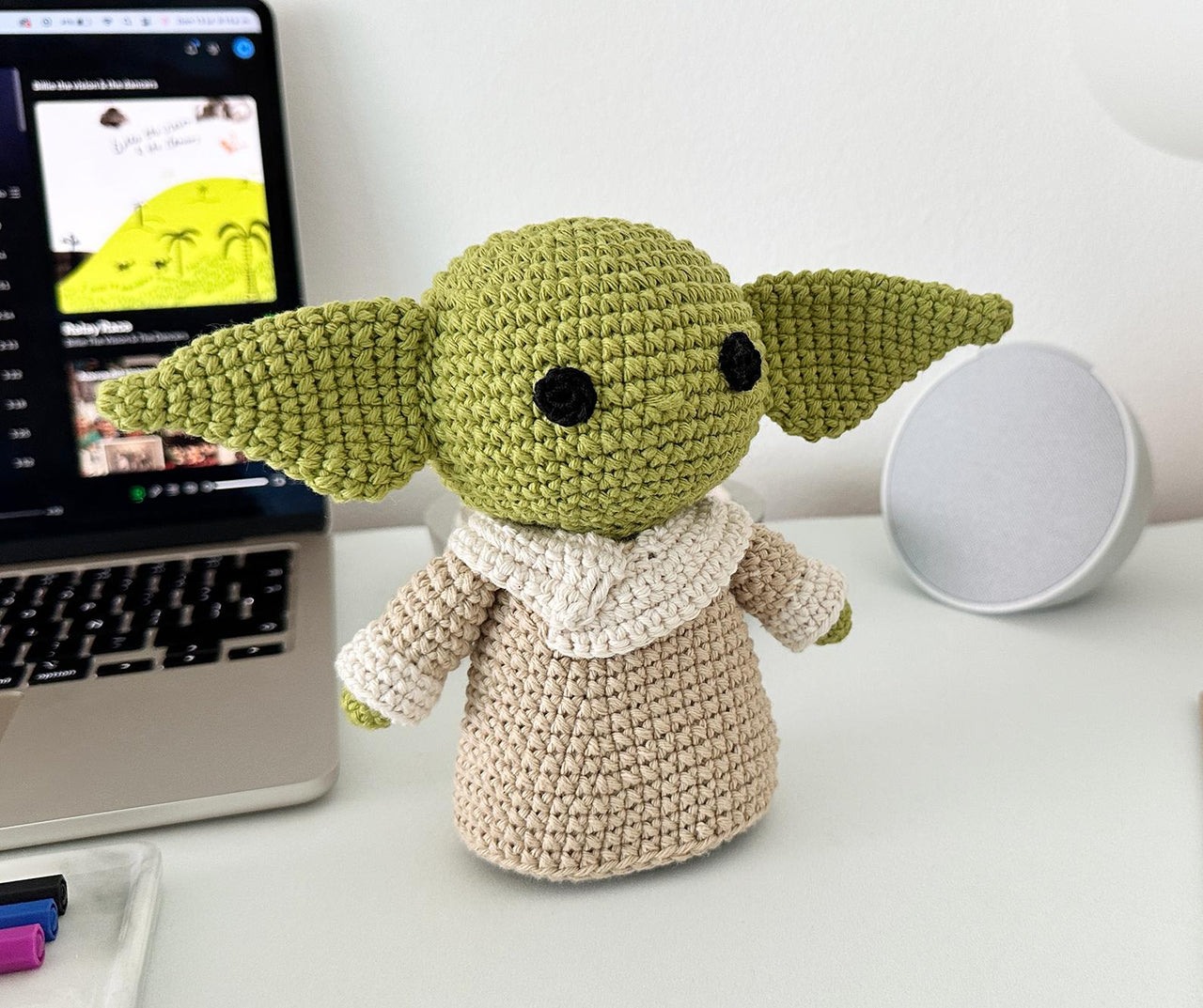 Baby Yoda crochet pattern