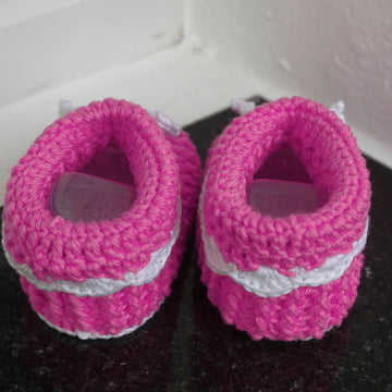 Häkelanleitung Babyschühchen mit Schleife