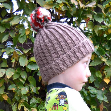 Pom-pommy hat