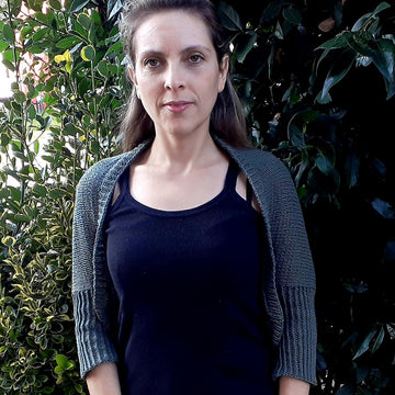 Lara Shrug