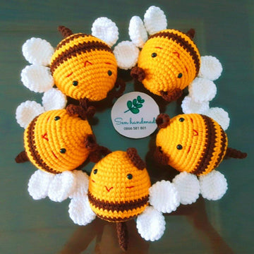Cute bee