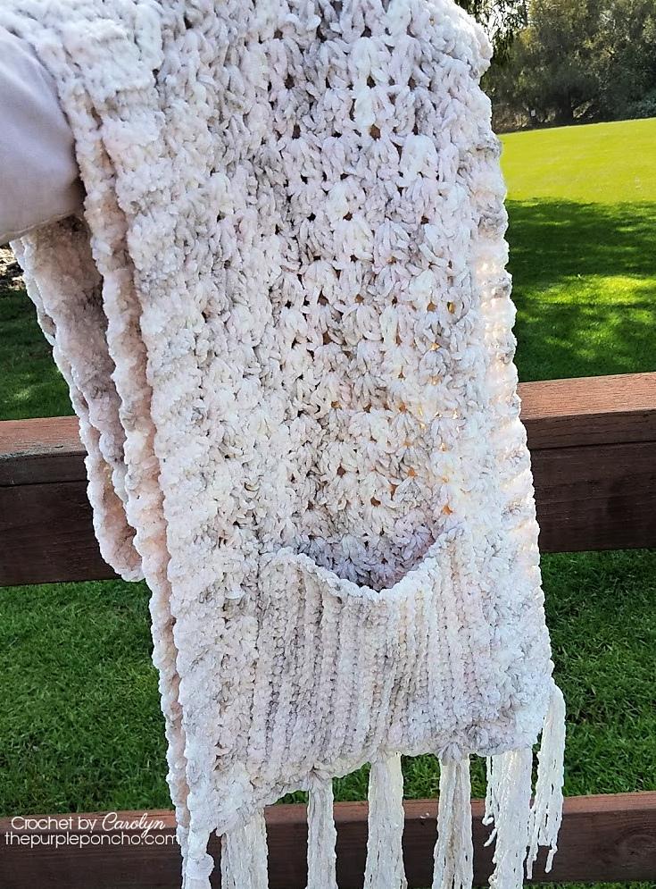 Simple Pocket Scarf