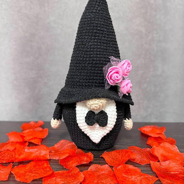 Gnome groom