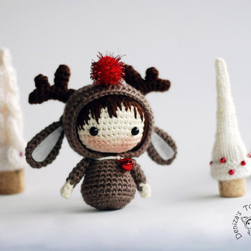 Christmas Deer Doll. Crochet Tanoshi.