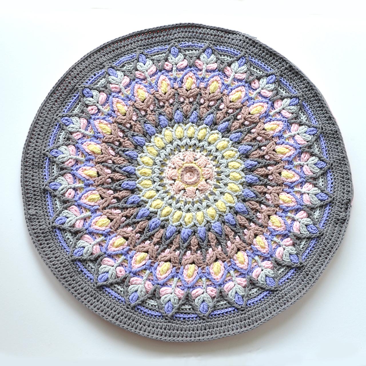 Spanish Mandala Pillow overlay crochet