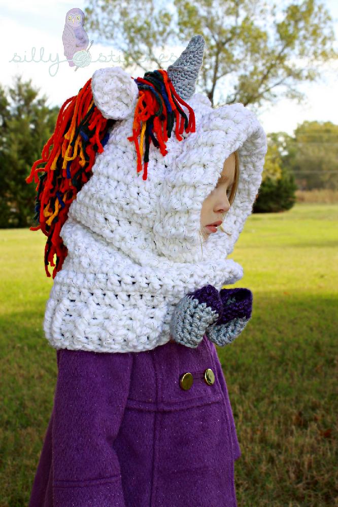 Sparkles the Unicorn Cowl