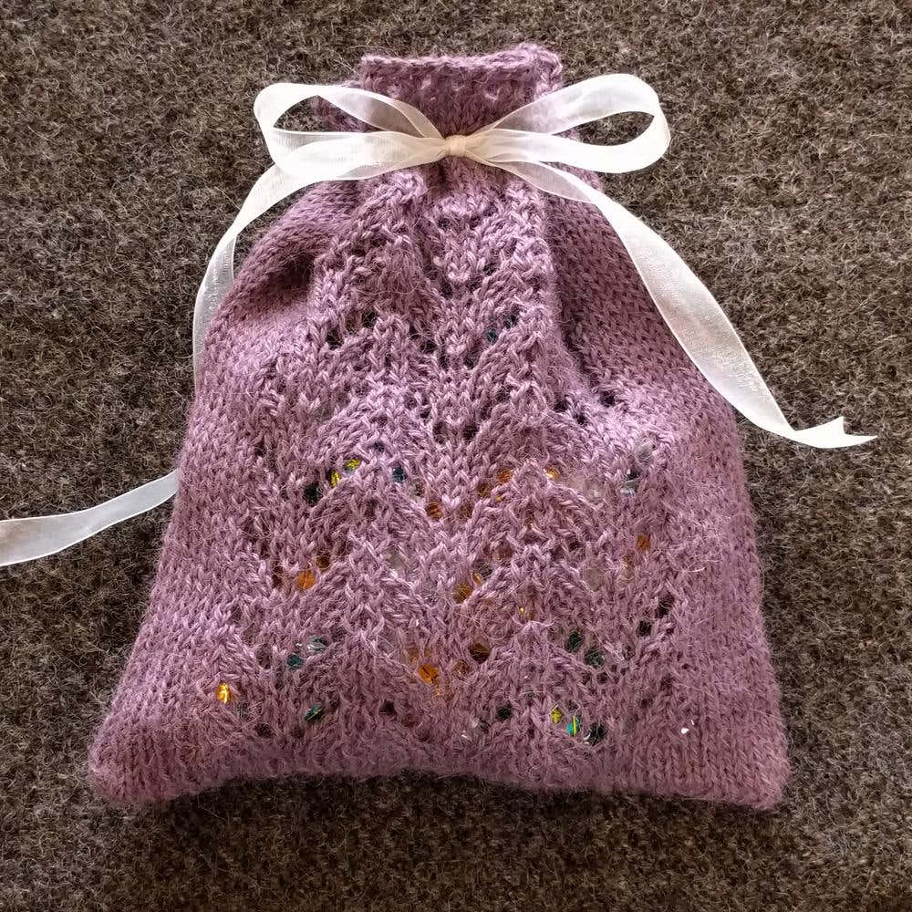 Nonotuck Silken Lace Bag