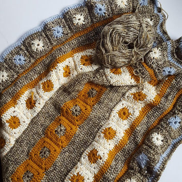 Gold Throw