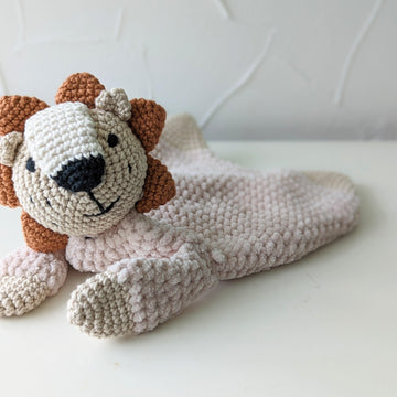 Cuddly Lion Comforter
