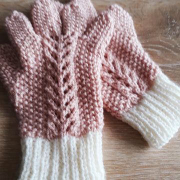 Jade's Eyelet Scarf and Gloves