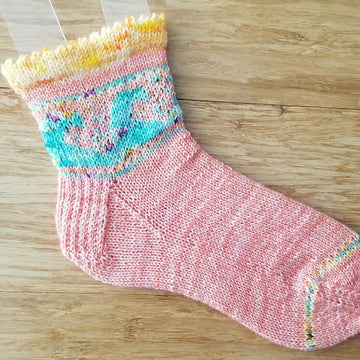 Catch a Wave Socks