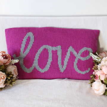 'love' Cushion