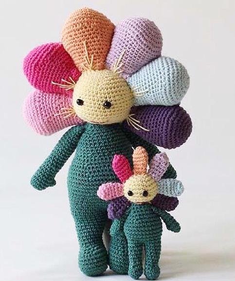 Mama and Baby Flower Dolls Pdf Crochet Pattern Toy Decoration Baby Shower