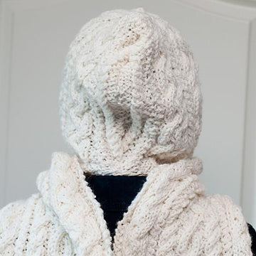 Hooded scarf "Lilja"