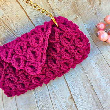 3D Flower Baguette Bag3D Flower Baguette Bag Crochet Pattern | JAYG No-Sew Shoulder Bag