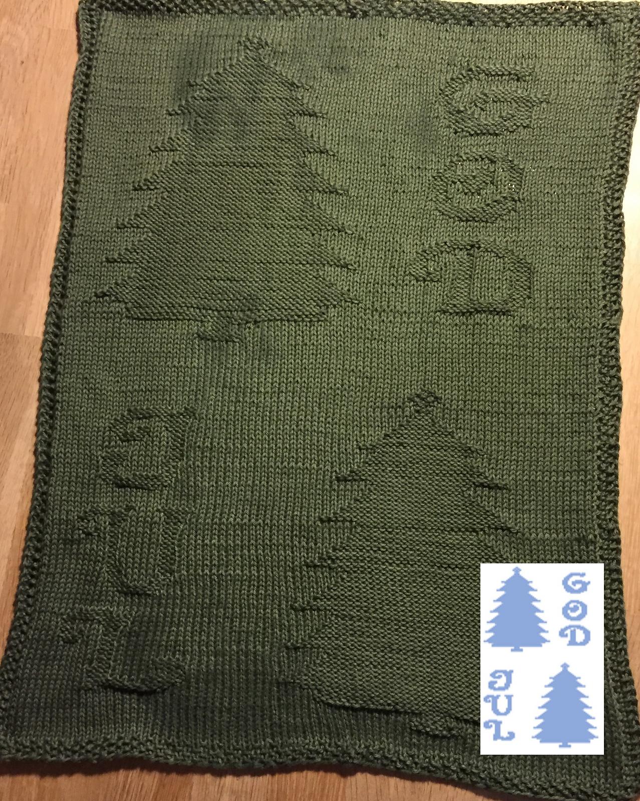 Nr. 330 – 19 – 17. Christmas Tree guest towel